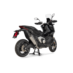 Akrapovic Honda X-ADV 750 24-> Slip-On Line hexagonal lyddmper i titanium (ECE godkendt)