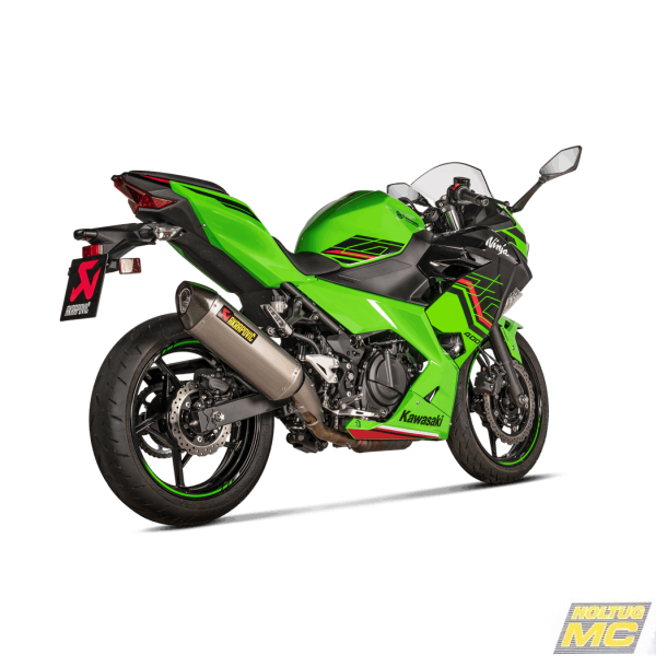 Akrapovic Kawasaki Ninja 400 18-> Slip-on Line hexagonal lyddmper i titanium (ECE godkendt)