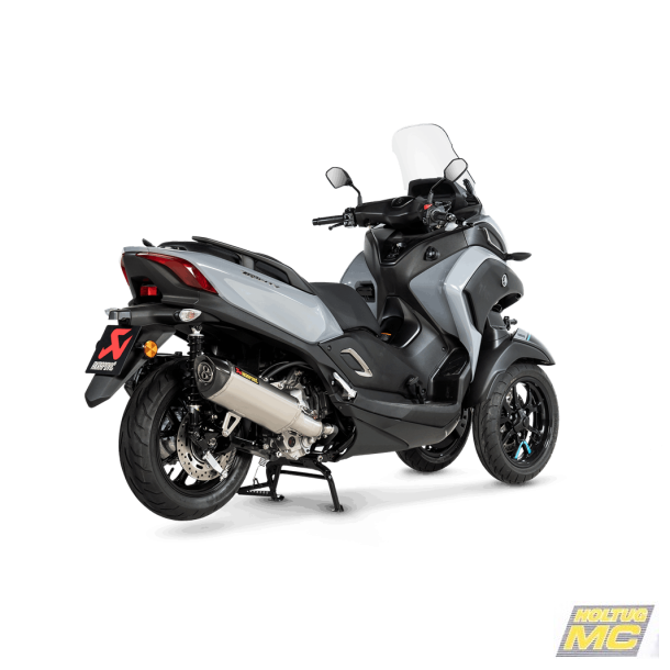 Akrapovic Yamaha Tricity 300 21-> Slip-on Line oval lyddmper i rustfri/carbon (ECE godkendt)