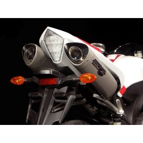 Micron Yamaha YZF-R1 07-08 slip-on med to GP-style lydd�mpere i coated sort rustfrit st�l